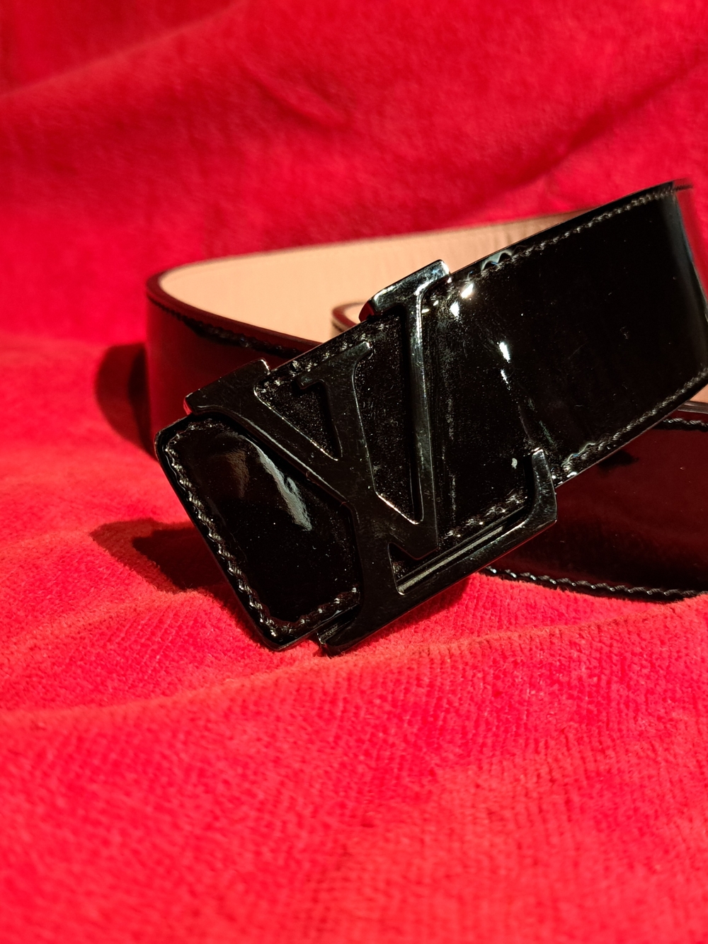 Louis Vuitton Patent Leather LV Initials Belt in Black